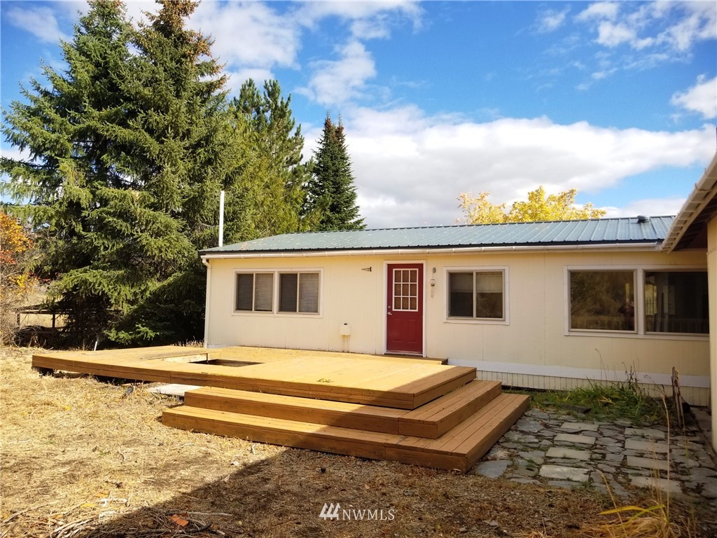 229 Henry Road Tonasket, WA 98855 - Photo 4 of 25 Gallery Image 4
