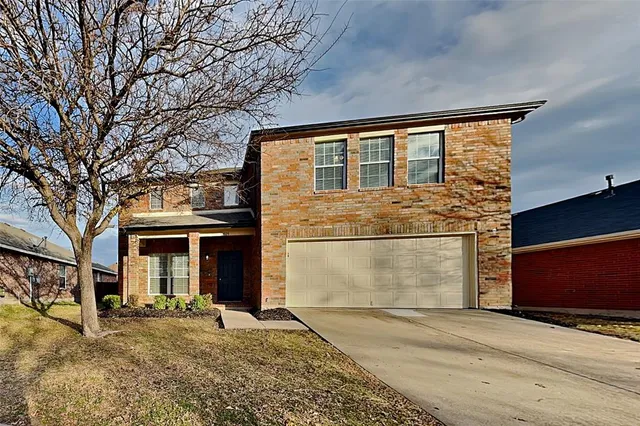 $2,450 | 2029 Falls Creek Drive, Little Elm, TX 75068