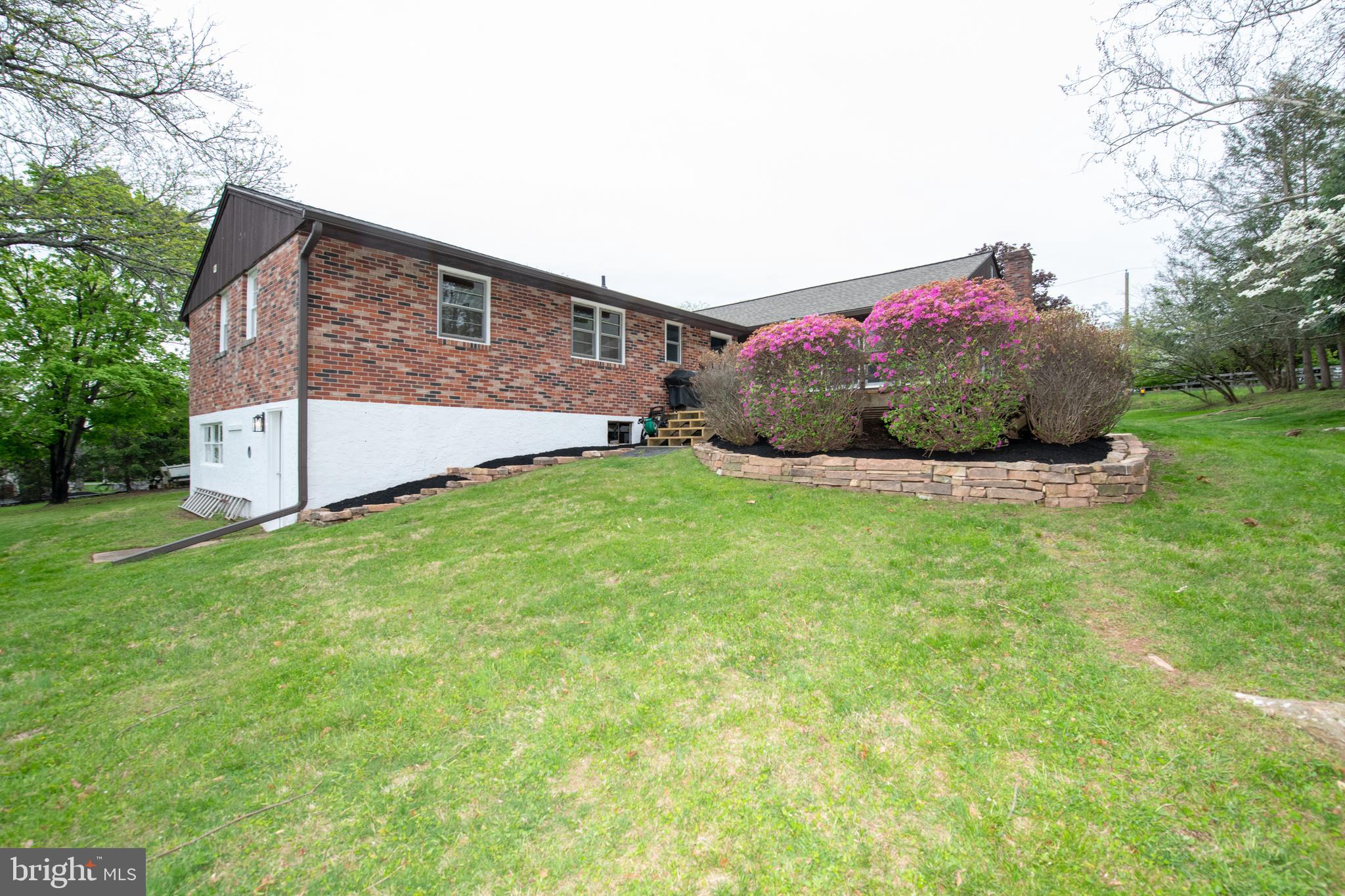423 Brownsburg Road, Unit W Newtown, PA 18940 - Photo 37 of 109 Back of house