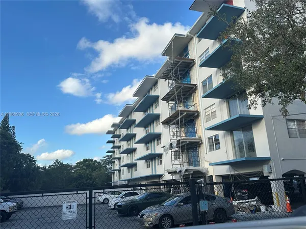 $120,000 | 12590 Northeast 16th Avenue, Unit 509, North Miami, FL 33161