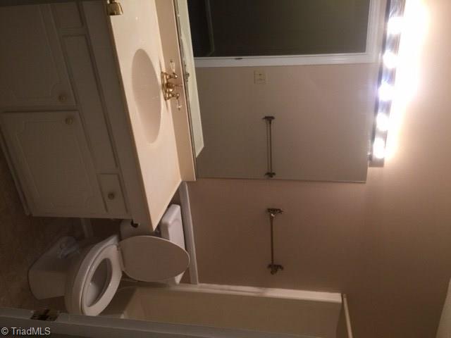 211 Northpoint Avenue, Unit C High Point, NC 27262 - Photo 13 of 20 Gallery Image 13