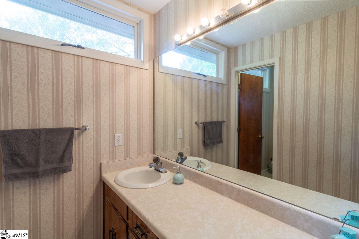 200 Rippleview Drive Clemson, SC 29631 - Photo 35 of 36 Gallery Image 35
