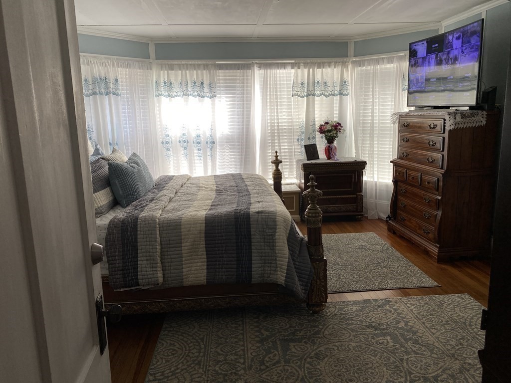 76 Florida Street Springfield, MA 01109 - Photo 23 of 42 Gallery Image 23