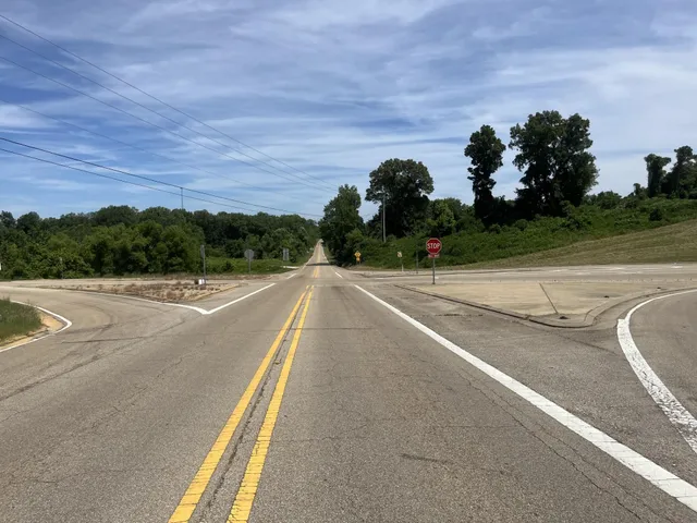 a view of a tennis court