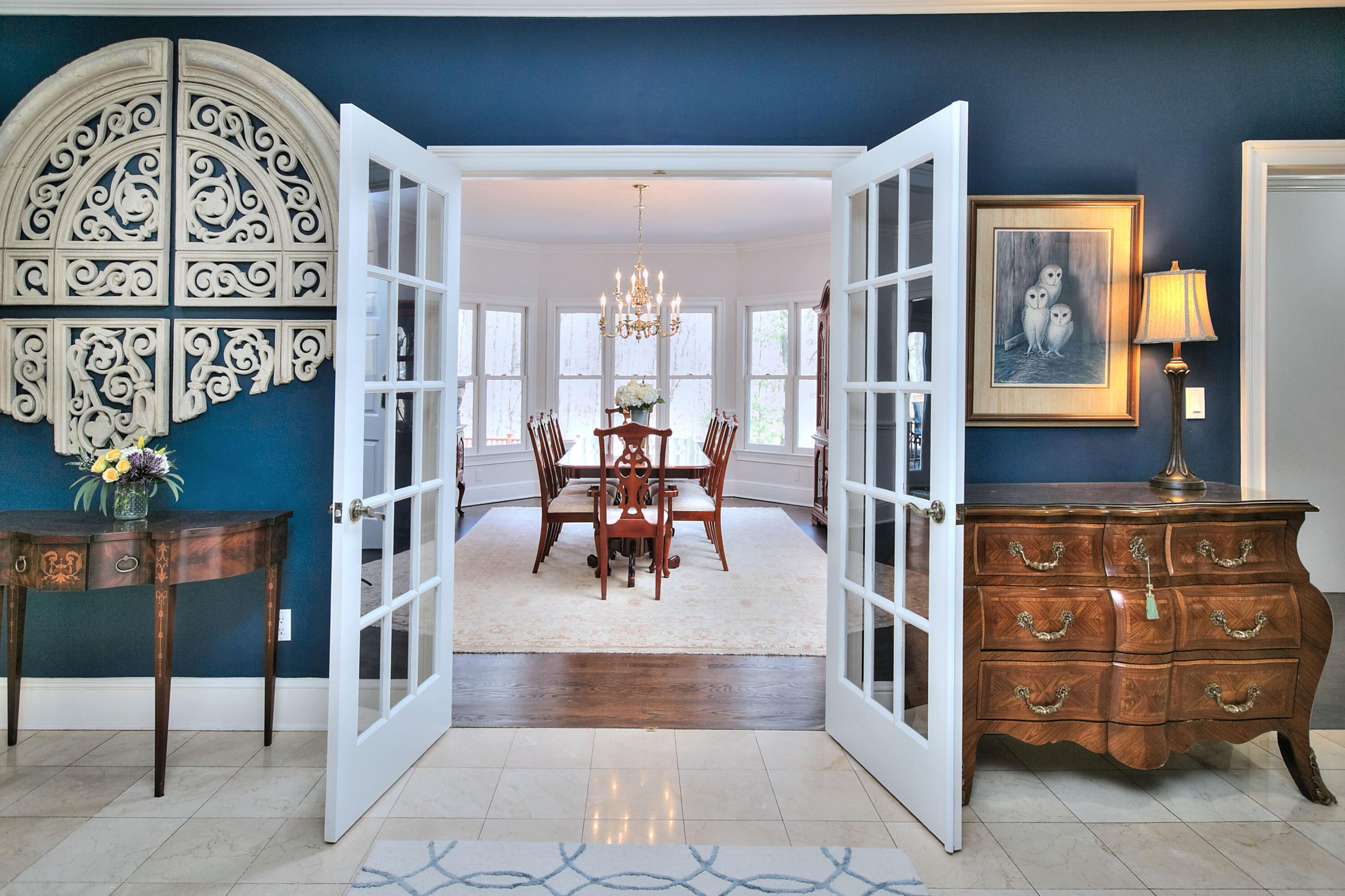 191 Smith Ridge Road New Canaan, CT 06840 - Photo 5 of 42 a view of living room filled with furniture and window
