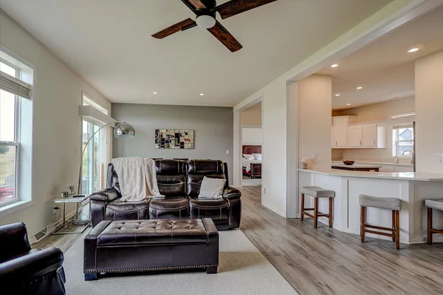 $524,900 | 6605 Warner Farm Drive, DeForest, WI 53532