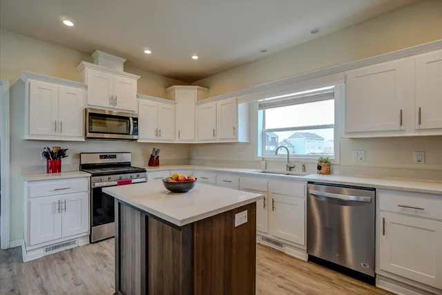 $524,900 | 6605 Warner Farm Drive, DeForest, WI 53532