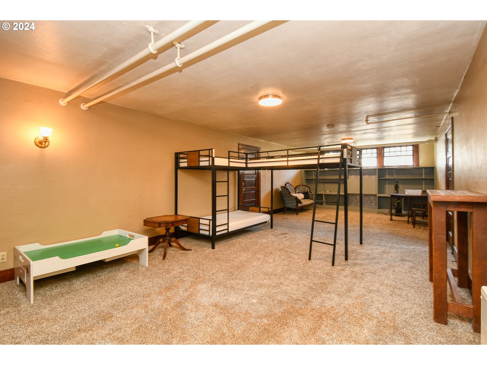421 North Main Street Pendleton, OR 97801 - Photo 32 of 48 a view of a room with gym equipment