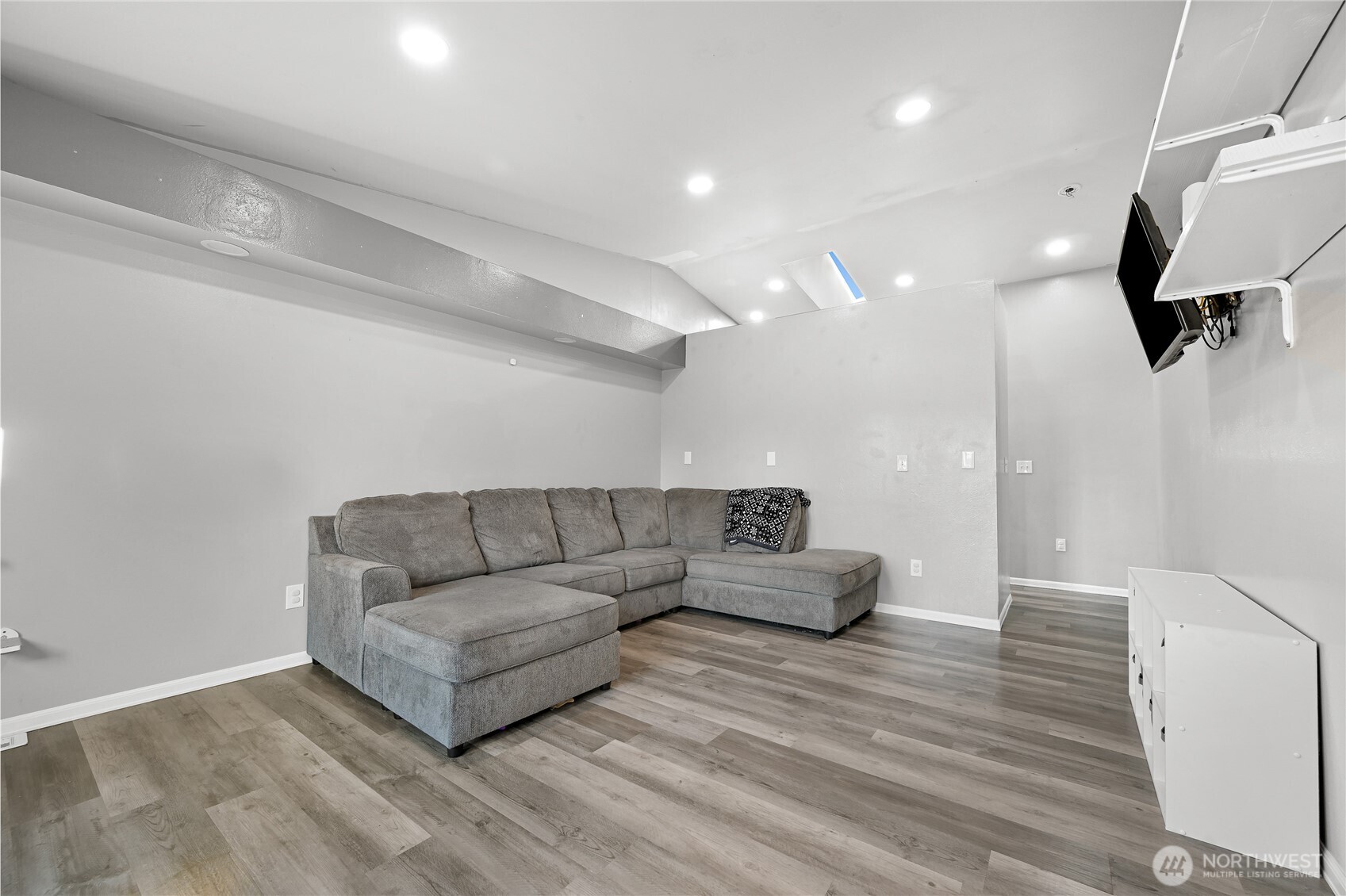 6196 Quail Court Ferndale, WA 98248 - Photo 5 of 27 a living room with furniture and a couch