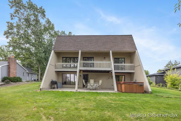 $759,000 | 190 North Patterson Road, Wayland, MI 49348