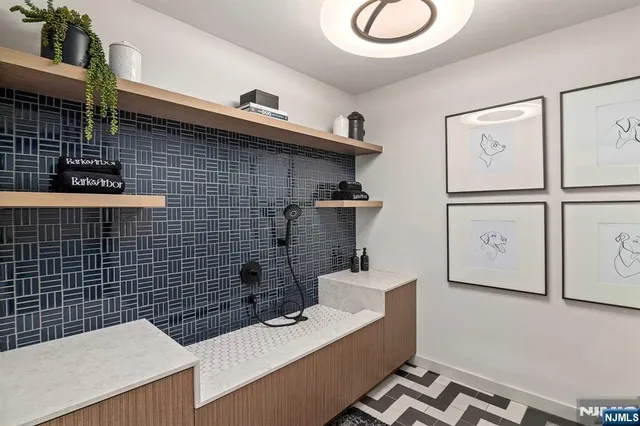 $3,400 | 18 Park Avenue, Unit 1317, Old Tappan, NJ 07675