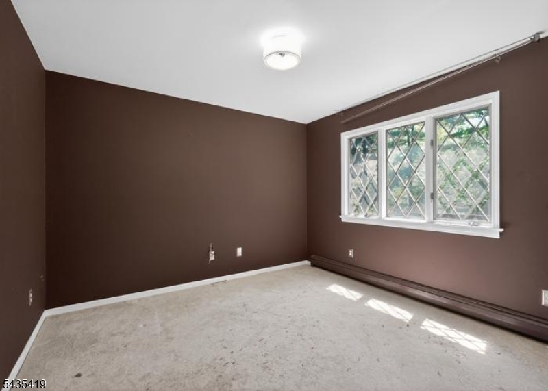 1410 Raritan Road Scotch Plains, NJ 07076 - Photo 10 of 20