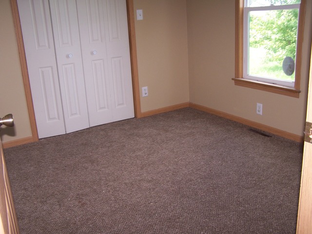 1120 North 32nd Road Ottawa, IL 61350 - Photo 14 of 23 a view of an empty room and a window