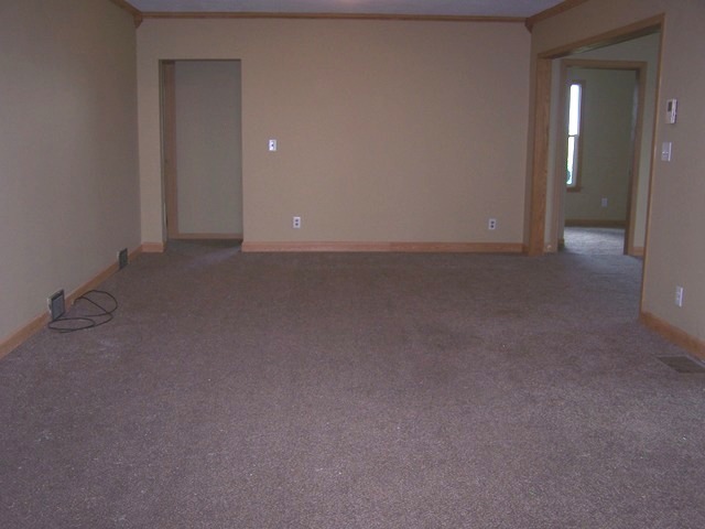 1120 North 32nd Road Ottawa, IL 61350 - Photo 10 of 23 a view of empty room