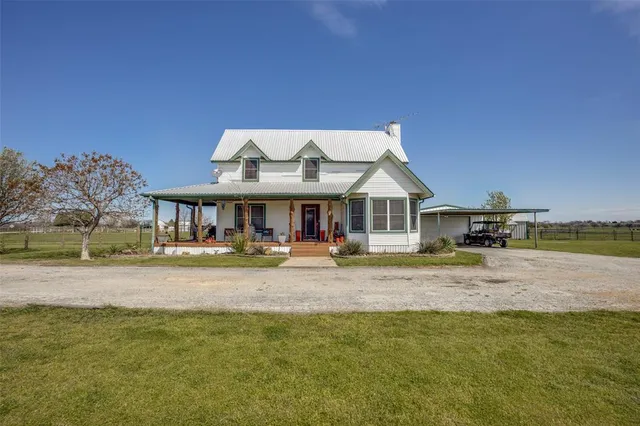 $10,000,000 | 12255 Strittmatter Road, Pilot Point, TX 76258