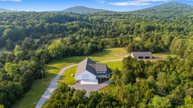 $3,990,000 | 2825 Oregon Road, Milton, TN 37118