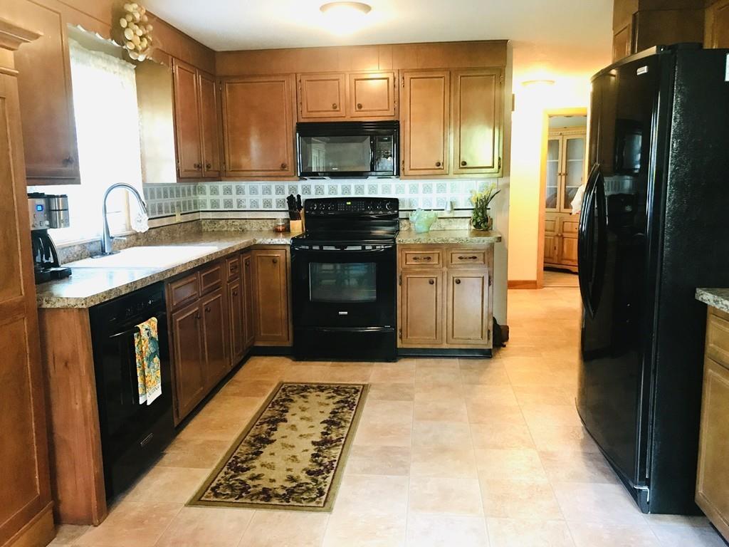 99 Marshall Road Fitchburg, MA 01420 - Photo 5 of 16 Gallery Image 5