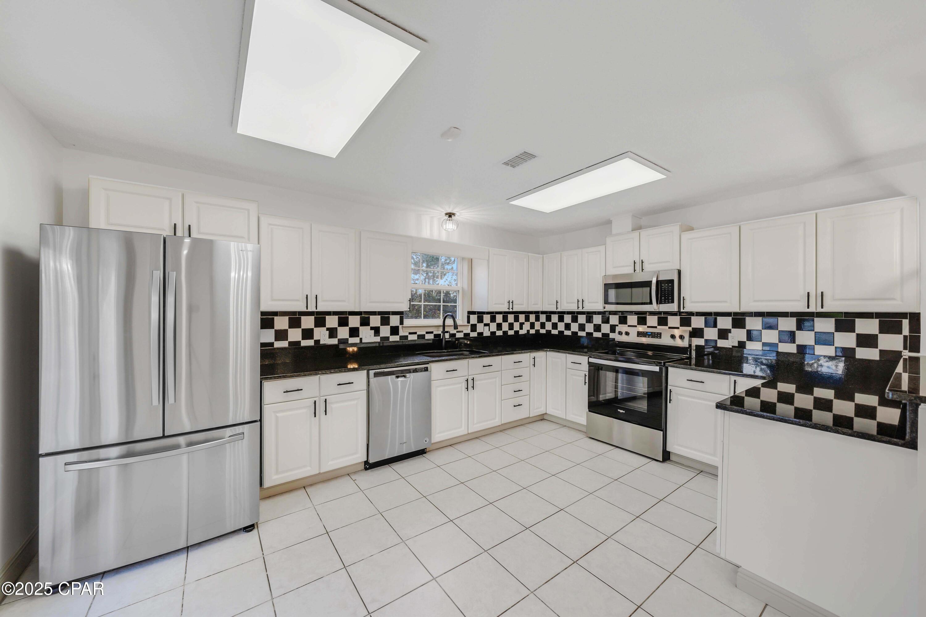 8508 South Holland Road Panama City, FL 32409 - Photo 17 of 98