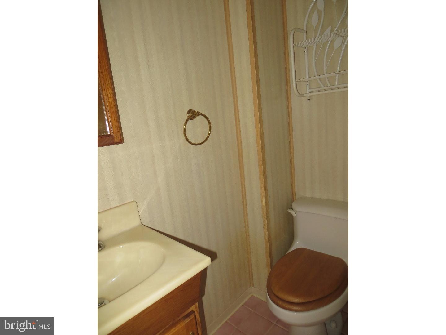 502 Upland Road Havertown, PA 19083 - Photo 11 of 23
