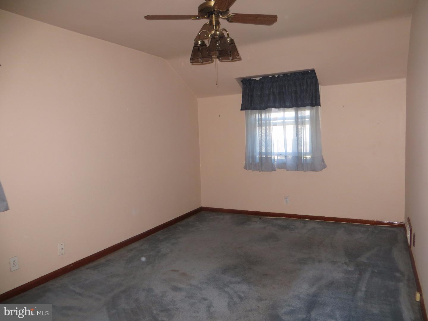 502 Upland Road Havertown, PA 19083 - Photo 17 of 23