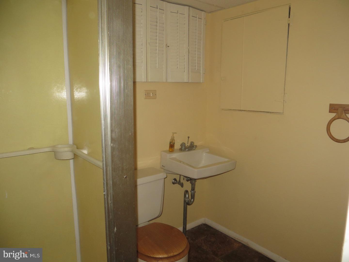 502 Upland Road Havertown, PA 19083 - Photo 20 of 23