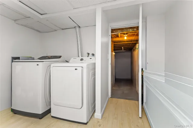 $999,000 | 16803 Cryders Lane | Beechhurst