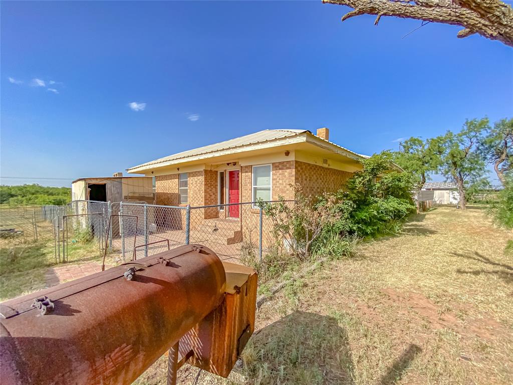 1195 County Road 415 Merkel, TX 79536 - Photo 5 of 40
