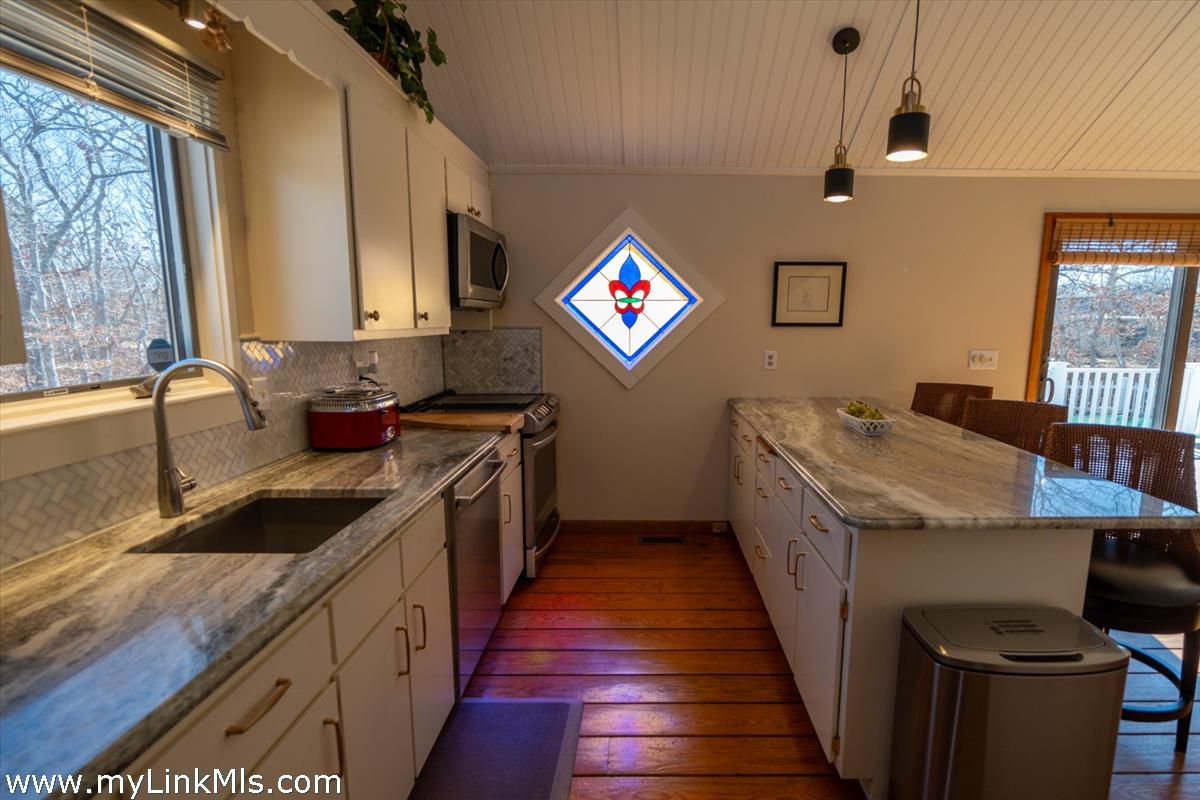 145 Vineyard Meadow Farms Road West Tisbury, MA 02568 - Photo 14 of 36