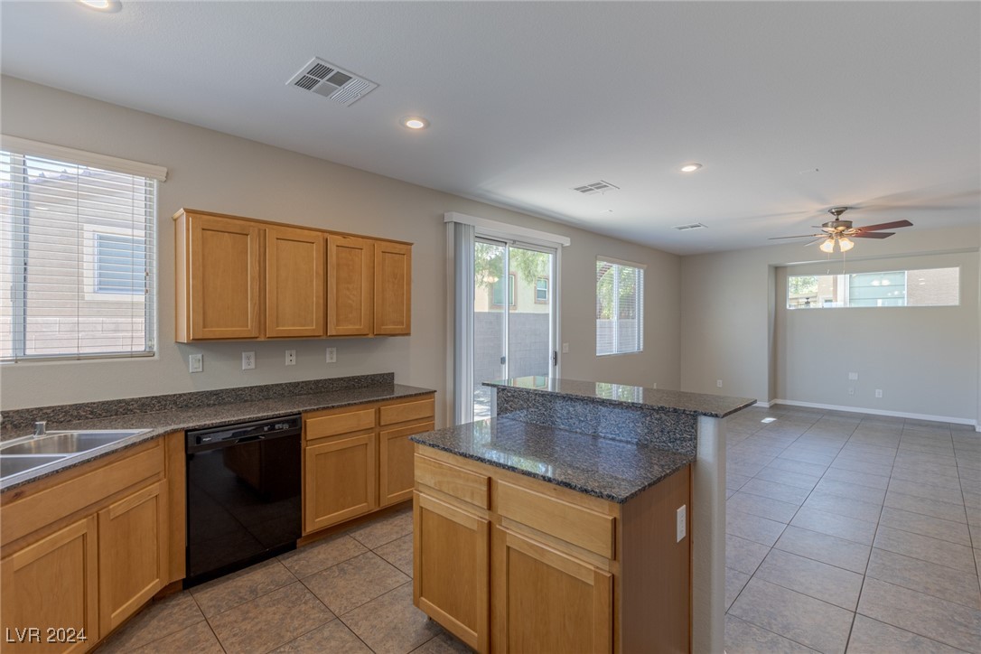 520 Foster Springs Road Las Vegas, NV 89148 - Photo 28 of 65