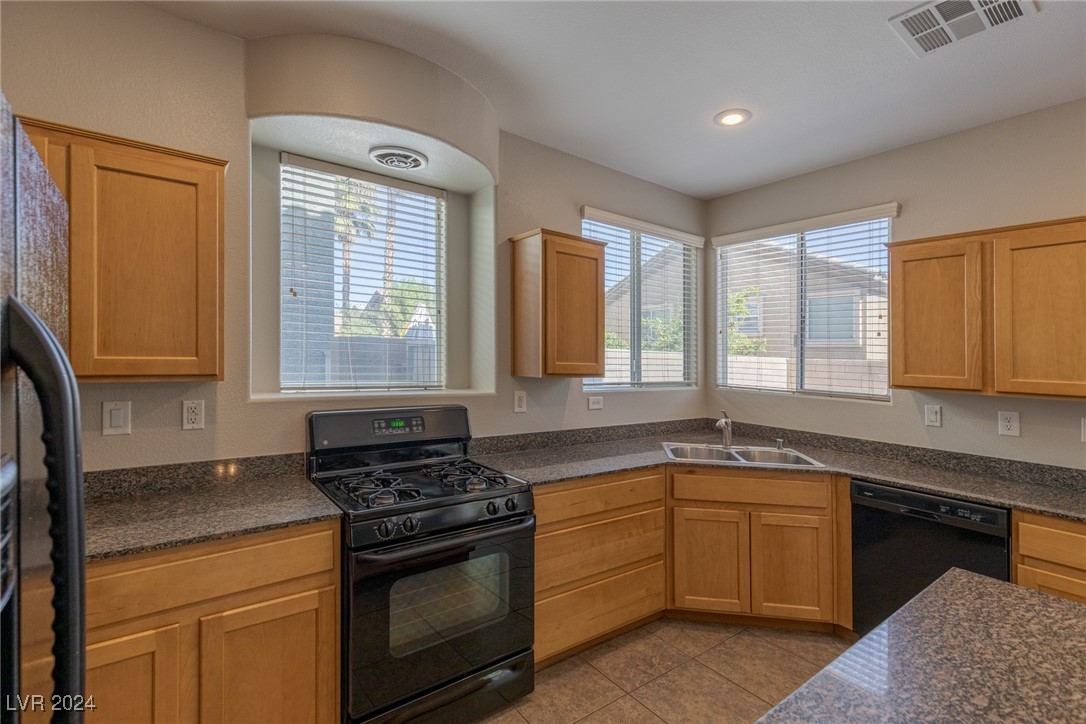 520 Foster Springs Road Las Vegas, NV 89148 - Photo 30 of 65