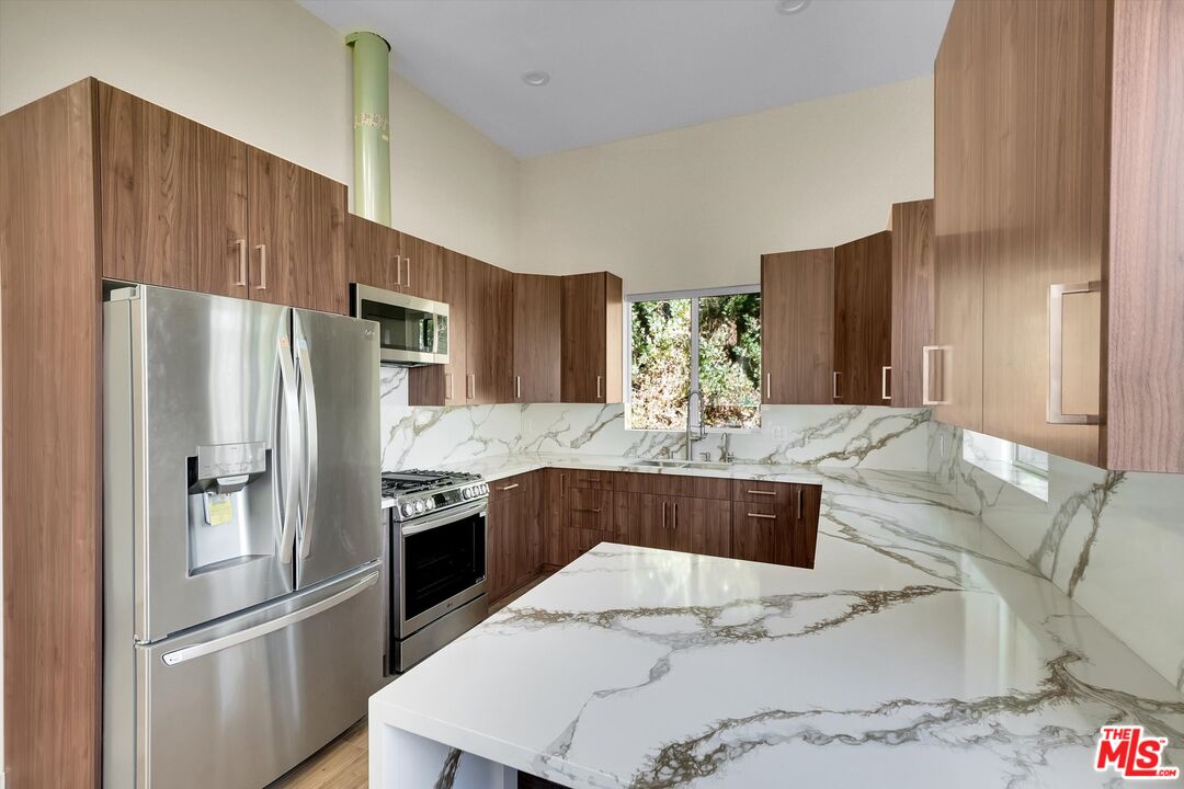 19545 San Jose Street Porter Ranch, CA 91326 - Photo 2 of 10