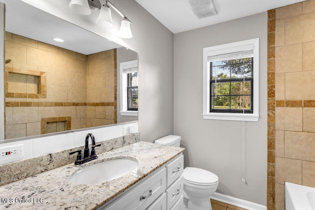 8012 Coleman Homestead Road Moss Point, MS 39562 - Photo 20 of 53 8012ColemanHomesteadRd-26