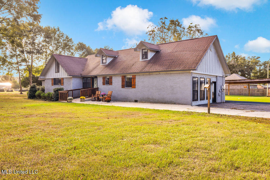 8012 Coleman Homestead Road Moss Point, MS 39562 - Photo 30 of 53 8012ColemanHomesteadRd-6