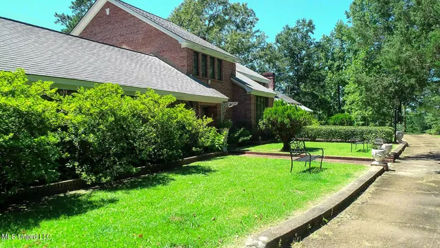 $749,900 | 144 Gum Branch To Highway 25 Road, Sturgis, MS 39769