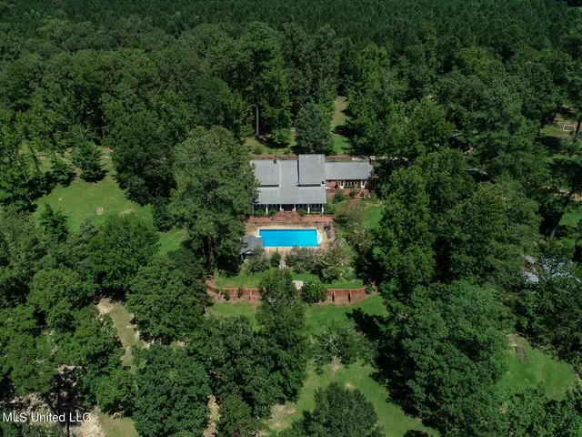 $749,900 | 144 Gum Branch To Highway 25 Road, Sturgis, MS 39769