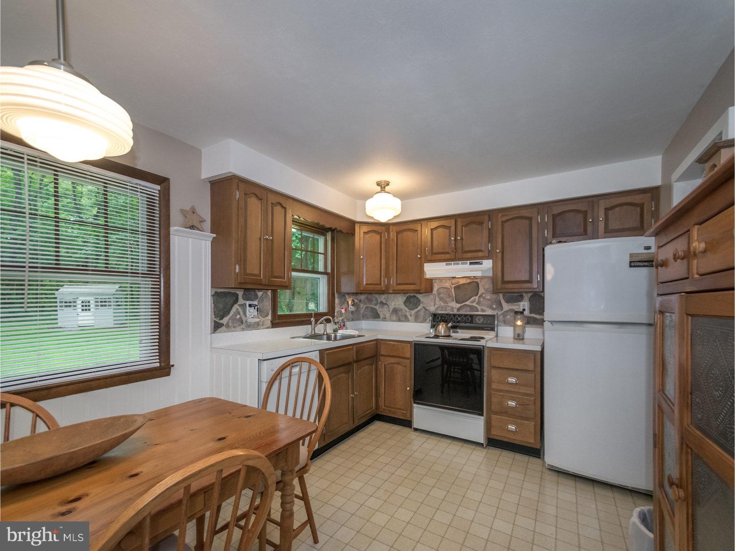 374 Faggs Manor Road Cochranville, PA 19330 - Photo 5 of 18 Gallery Image 5