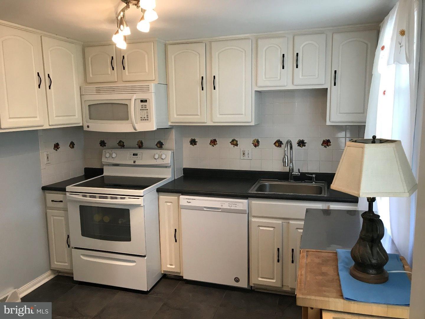 803 Fairview Road Swarthmore, PA 19081 - Photo 6 of 18 Kitchen