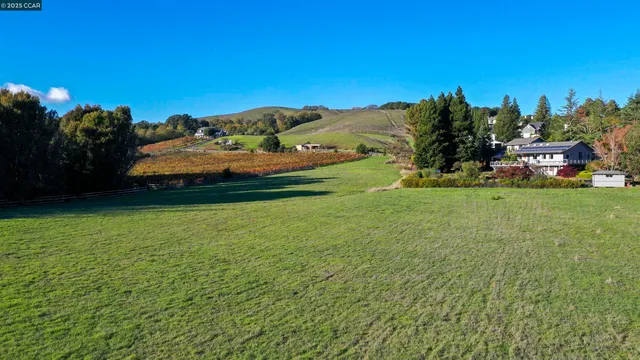 $3,693,500 | 1015 Borrette Lane, Napa, CA 94558