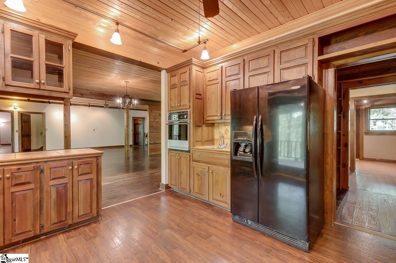 211 Windsor Road Greer, SC 29651 - Photo 15 of 35