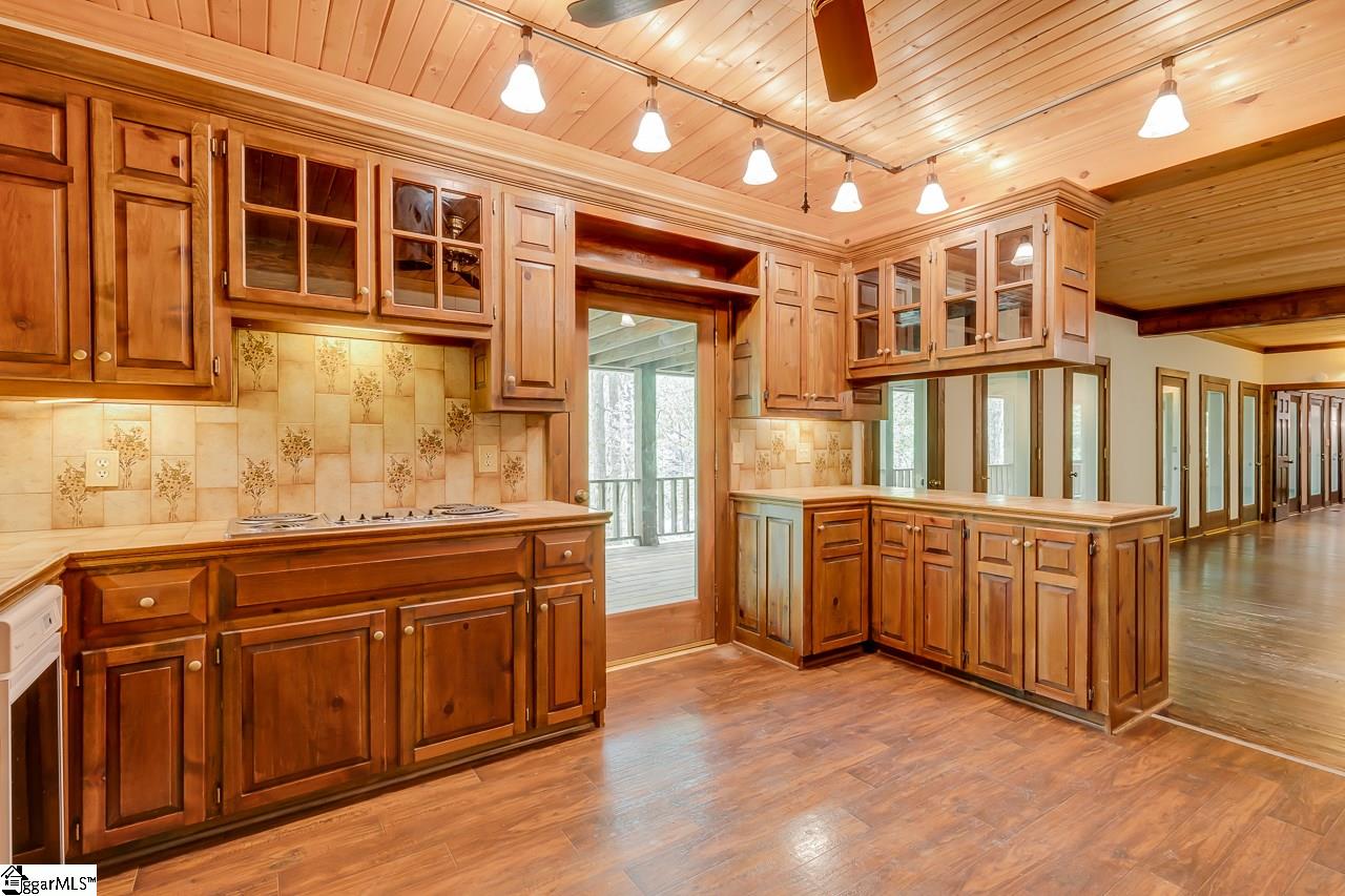 211 Windsor Road Greer, SC 29651 - Photo 16 of 35