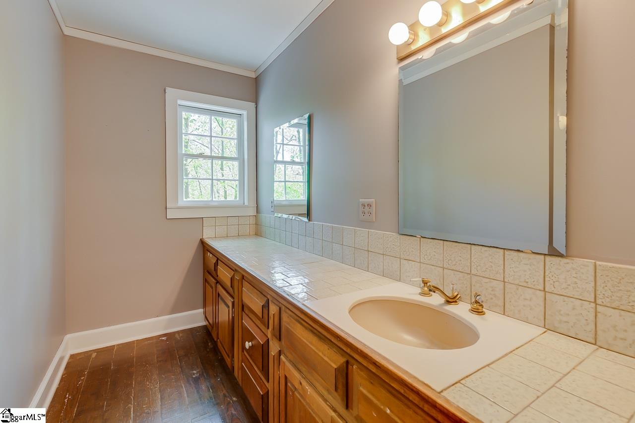 211 Windsor Road Greer, SC 29651 - Photo 30 of 35