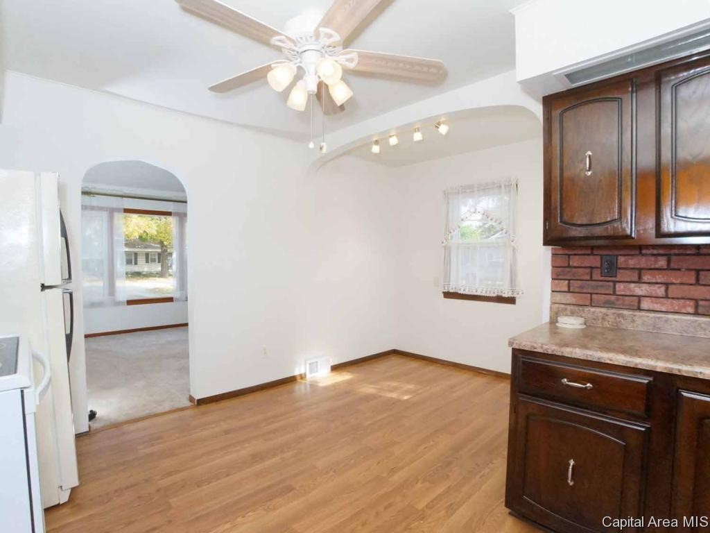 1020 West Maple Avenue South Springfield, IL 62704 - Photo 11 of 29 Gallery Image 11