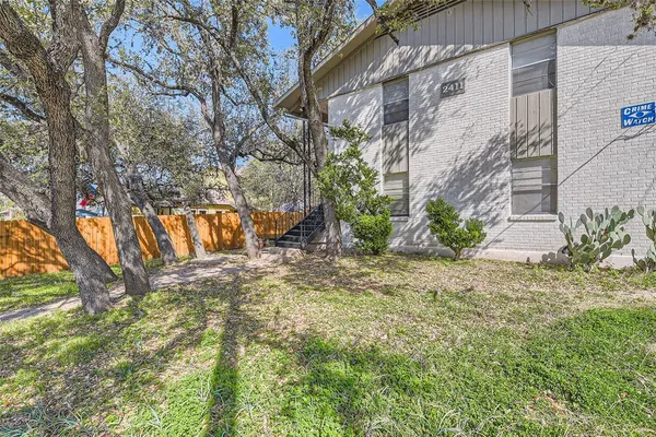 $1,200 | 2411 South 5th Street, Unit 1, Austin, TX 78704