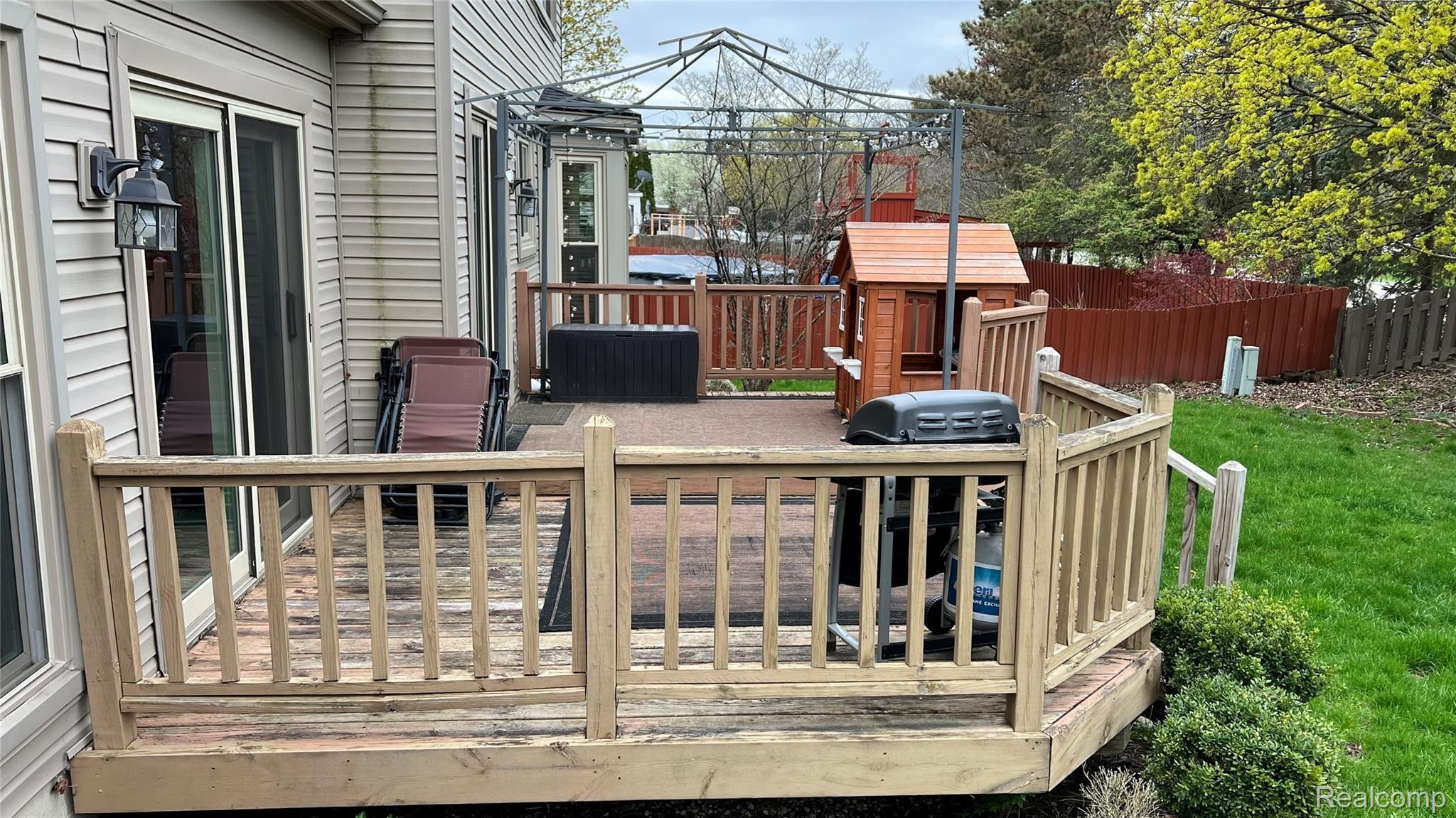 176 Harvard Street Canton, MI 48188 - Photo 9 of 35 tempImageSPxRG1.jpg