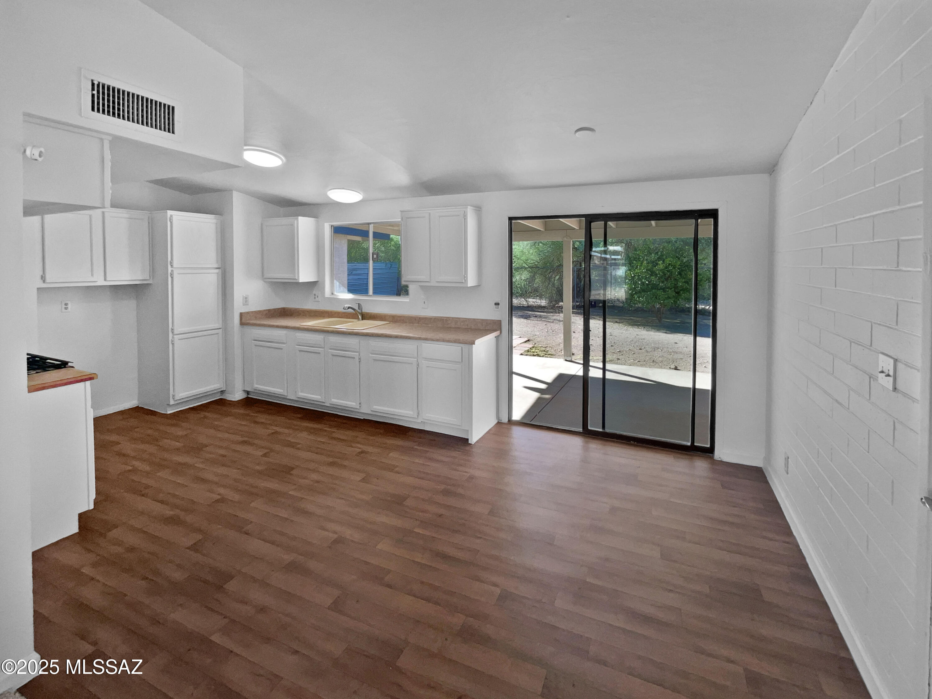 1917 West Saxony Road Tucson, AZ 85713 - Photo 13 of 20