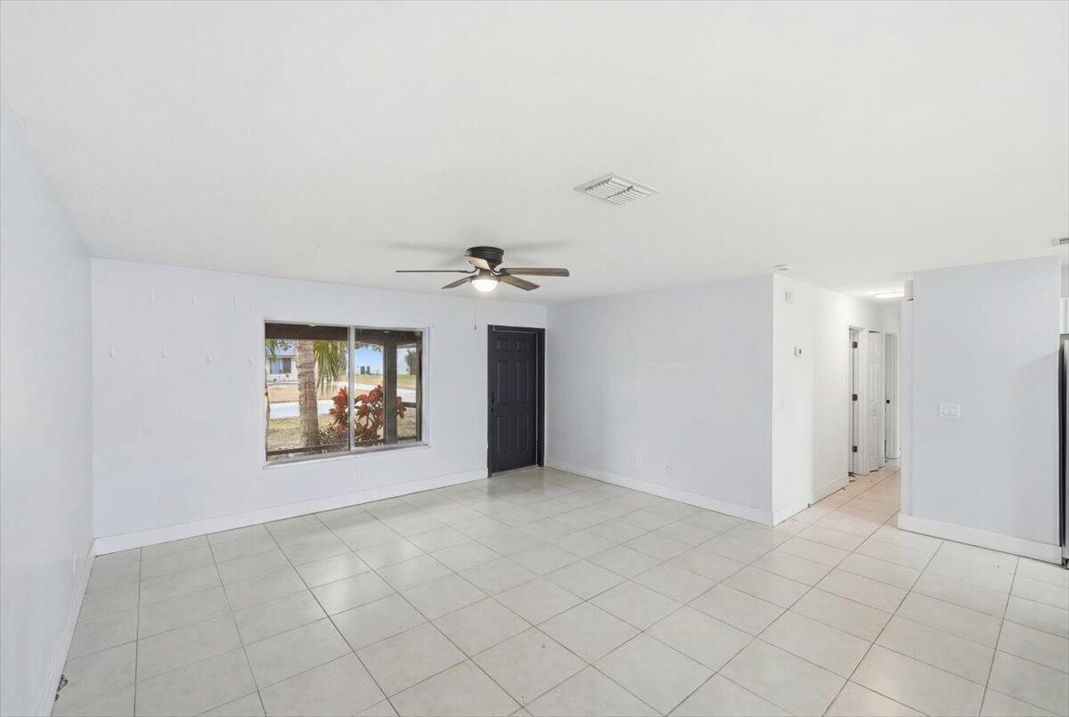 2080 Southeast Triumph Road Port St. Lucie, FL 34952 - Photo 14 of 33 33-DSC2043