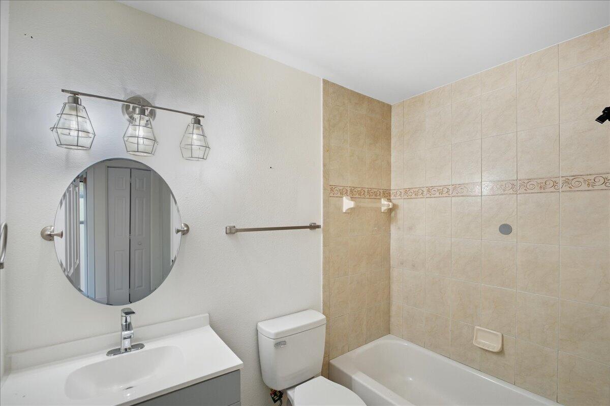 2080 Southeast Triumph Road Port St. Lucie, FL 34952 - Photo 17 of 33 17-DSC1980