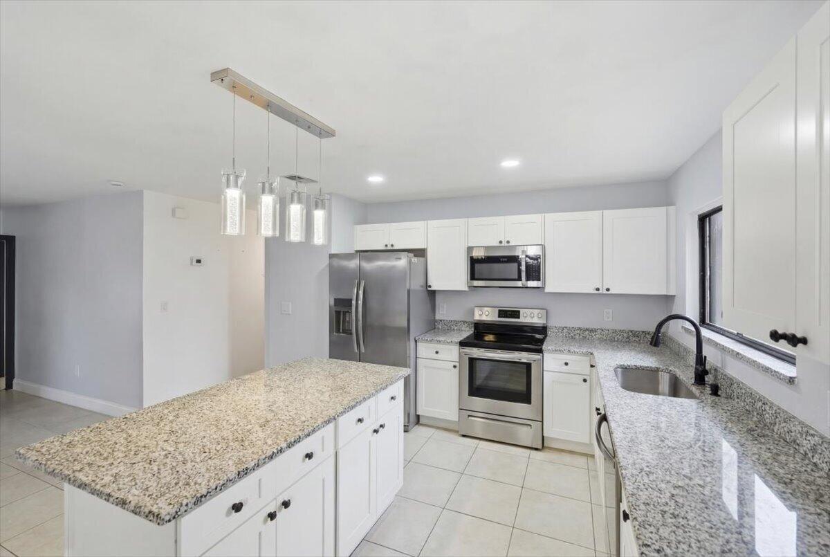 2080 Southeast Triumph Road Port St. Lucie, FL 34952 - Photo 8 of 33 24-DSC2017