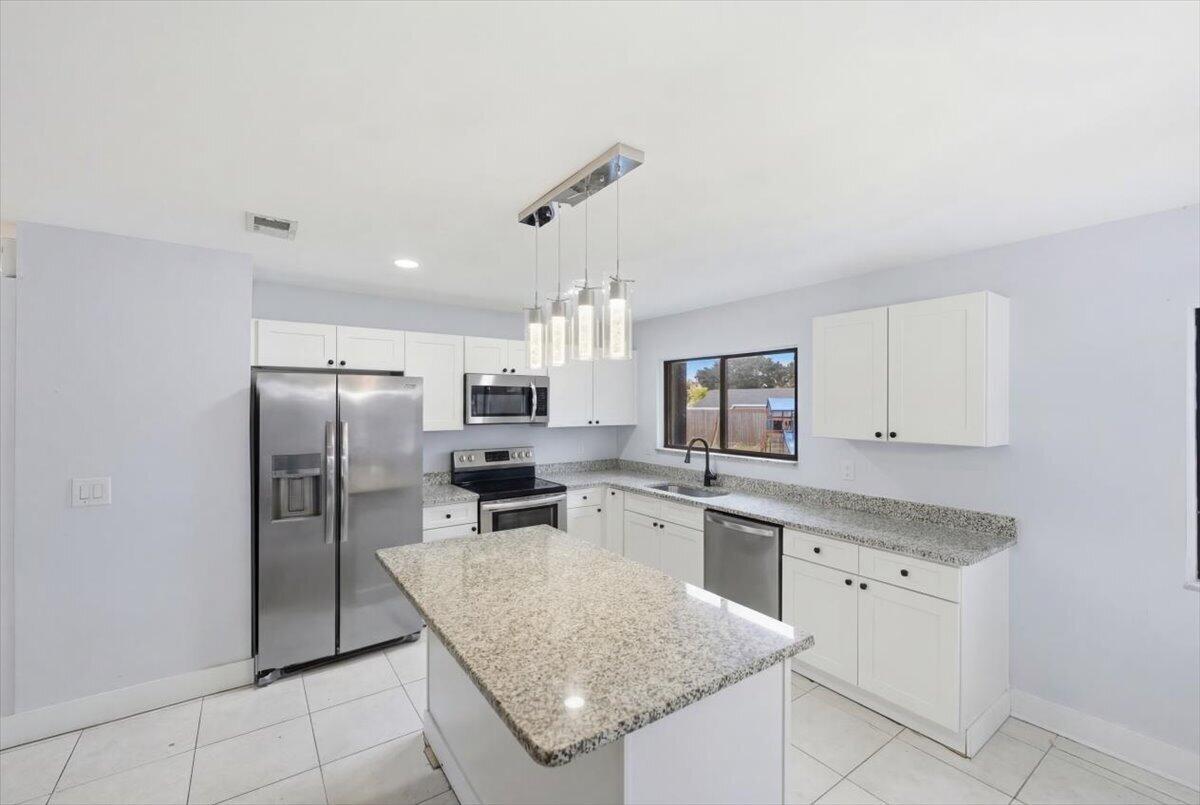 2080 Southeast Triumph Road Port St. Lucie, FL 34952 - Photo 10 of 33 27-DSC2012