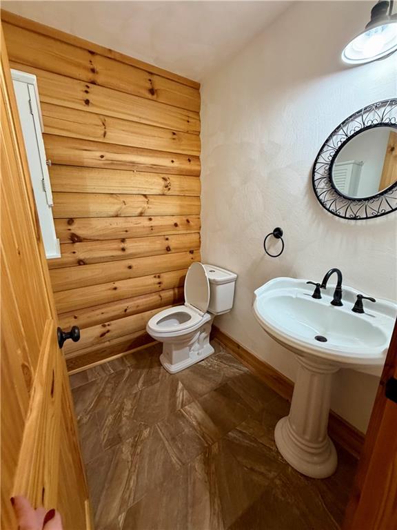 498 Lockwood Road Export, PA 15632 - Photo 41 of 50 1st floor powder room
